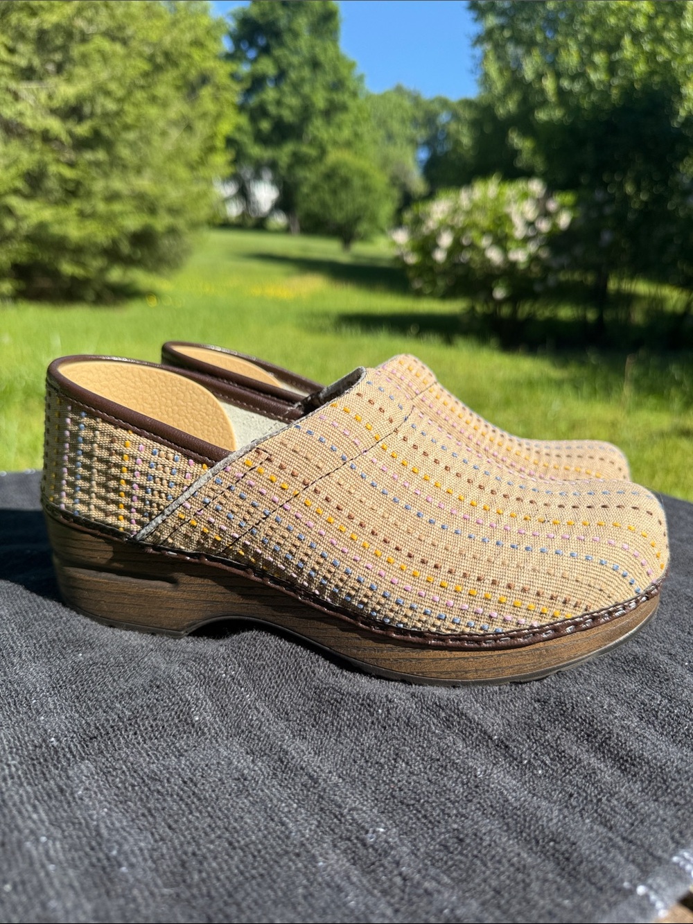 Women’s Tan Woven Dansko Vegan Jute Slip-On Clogs